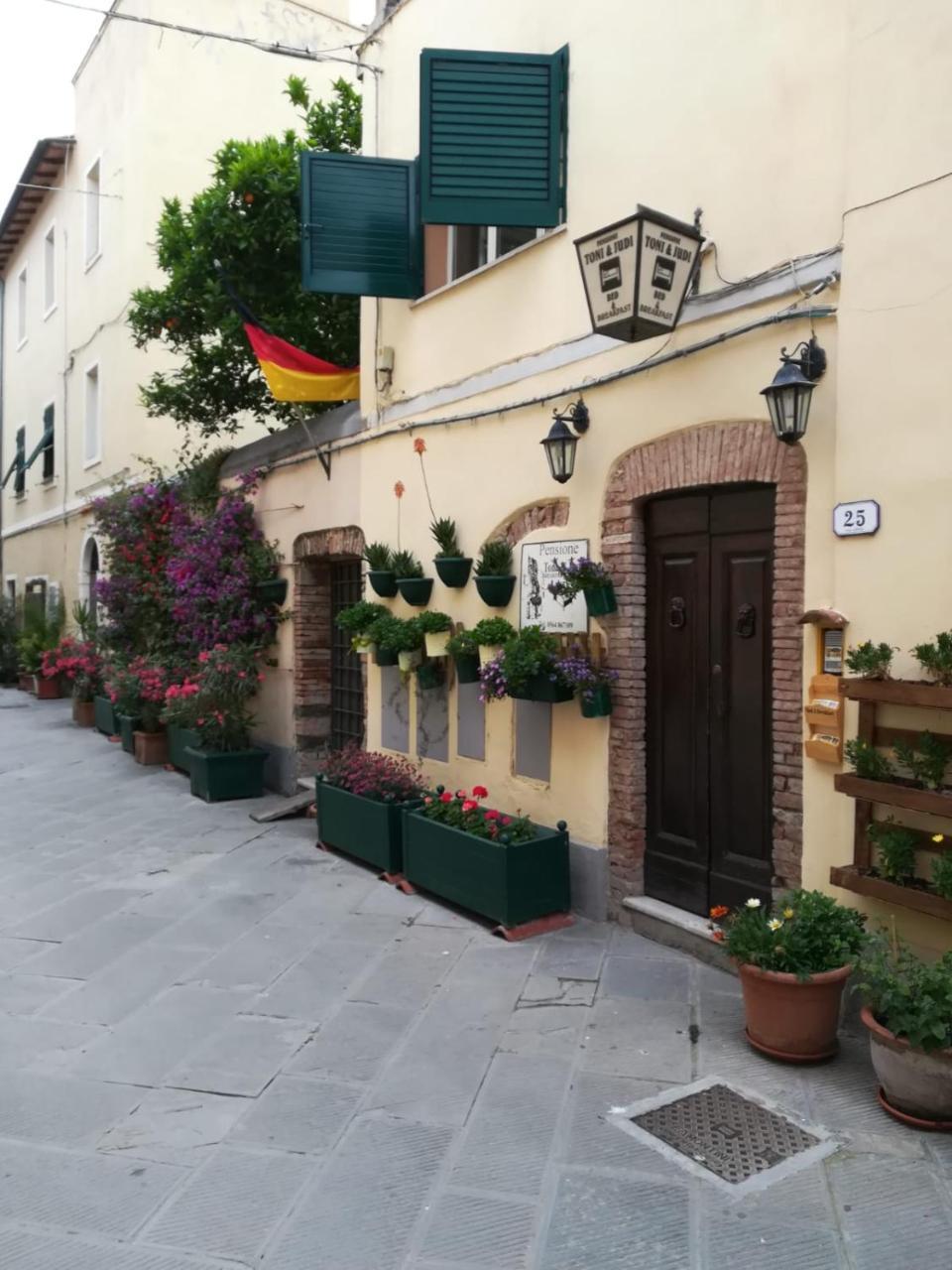 B&B Tony And Judy Orbetello Exterior foto